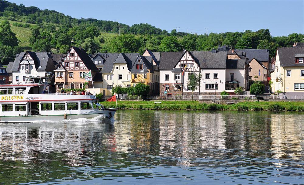 Mosel-Landhaus Am Moselufer B&B Briedern Екстер'єр фото